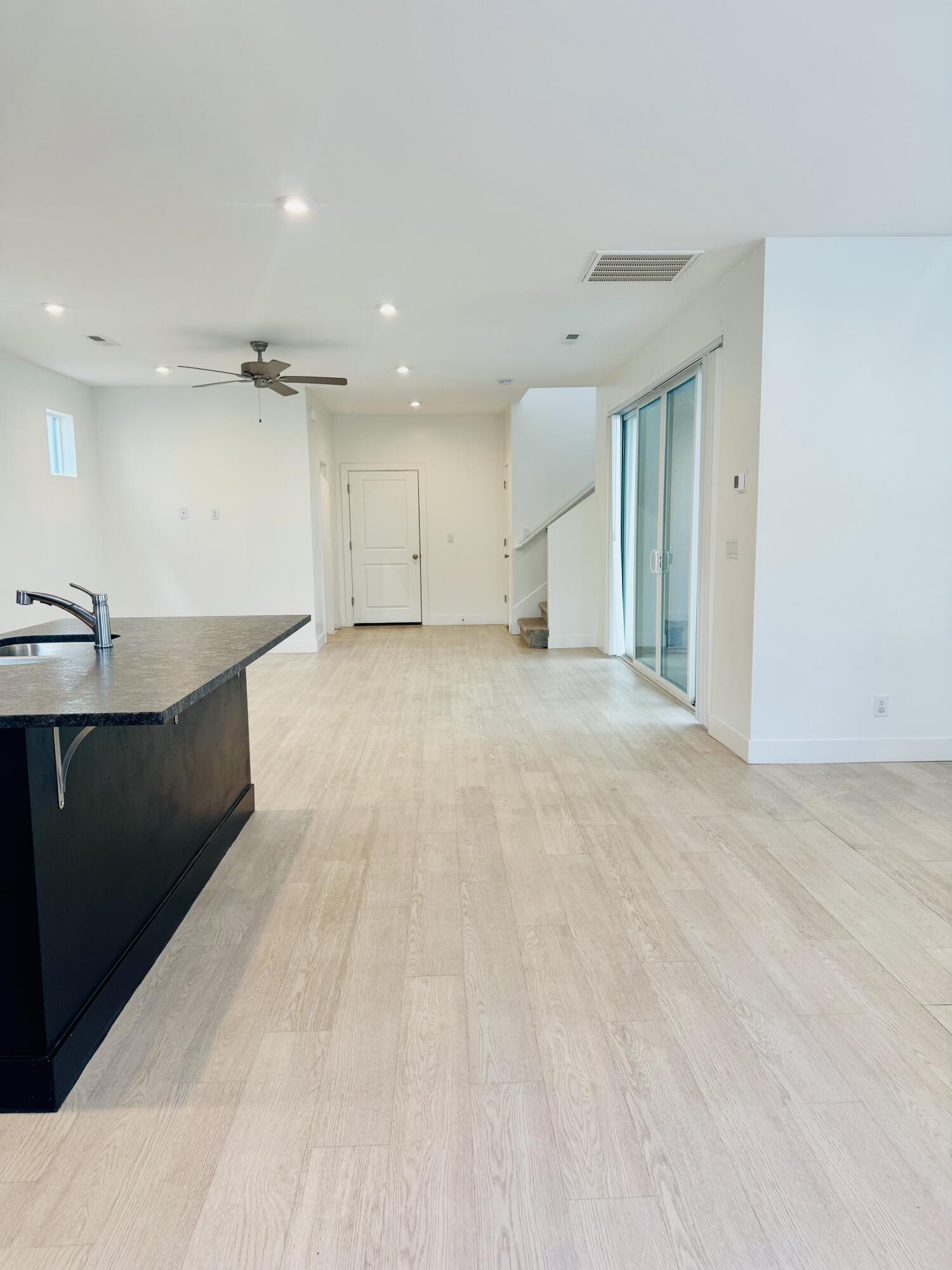 5670 S Carnelian Parkway