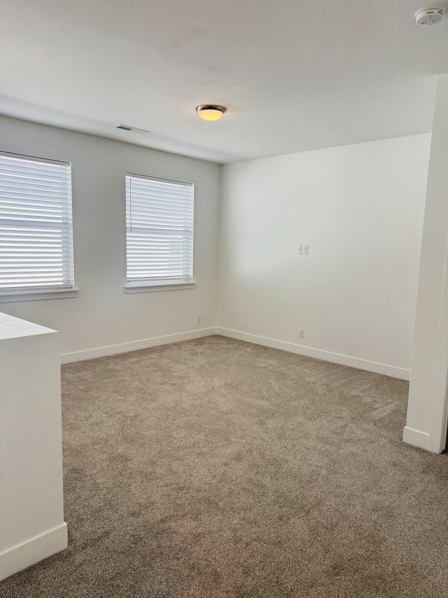 5670 S Carnelian Parkway