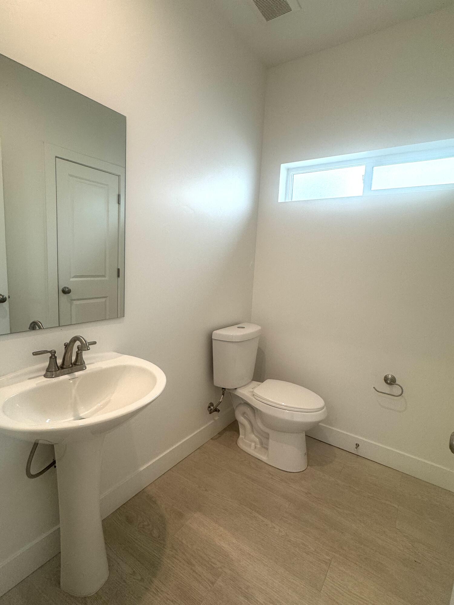 5670 S Carnelian Parkway