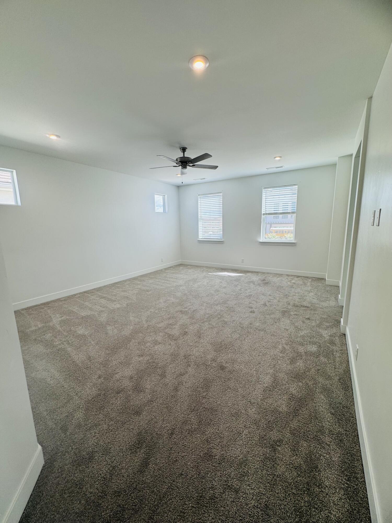 5670 S Carnelian Parkway