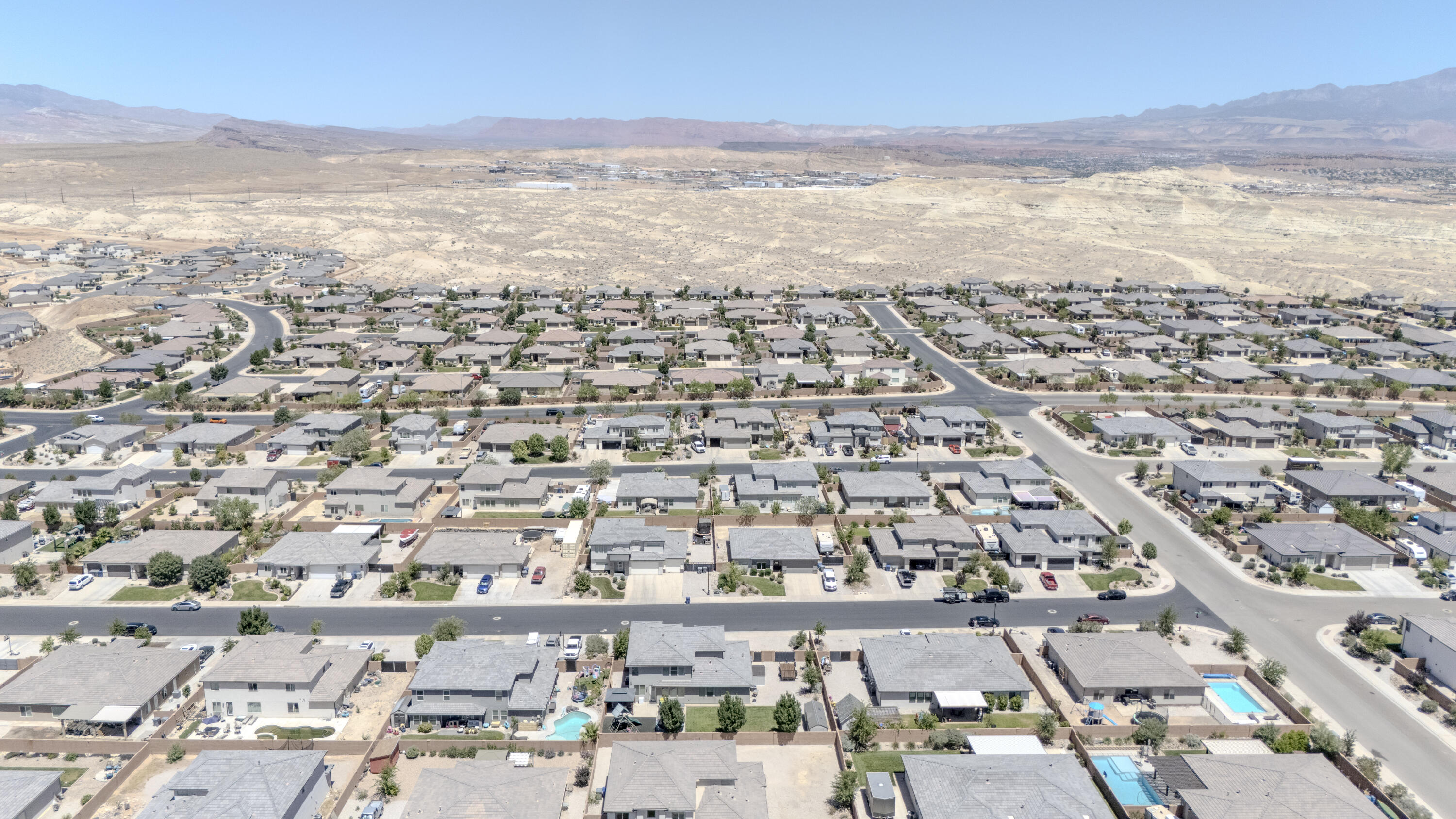 1710 E Mountain Trail