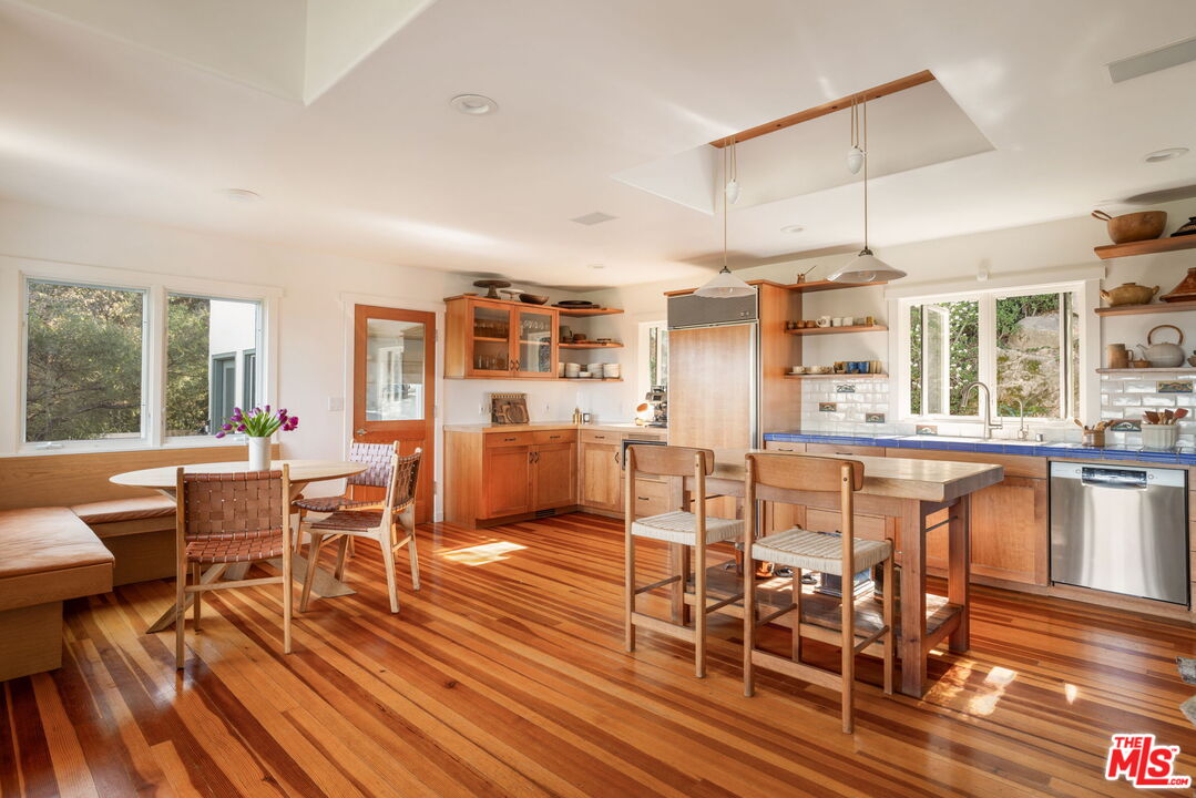 20155 Observation Dr