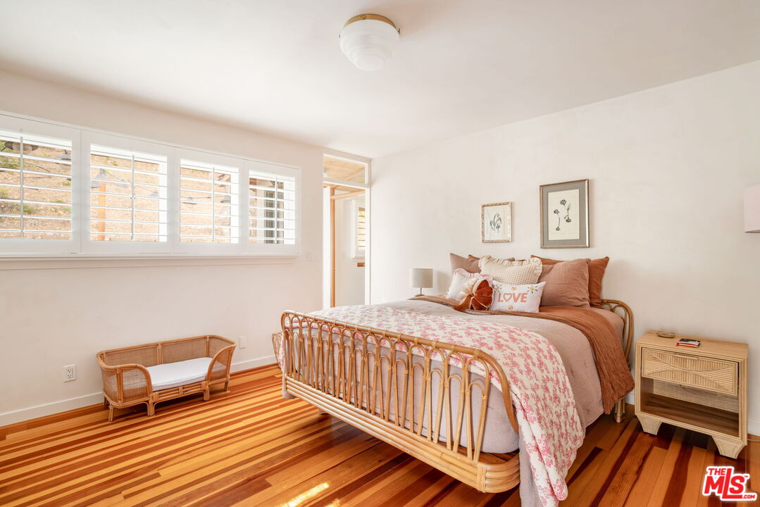 20155 Observation Dr