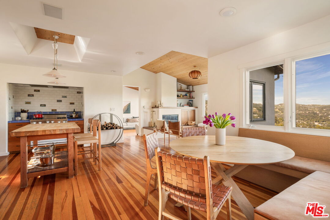 20155 Observation Dr