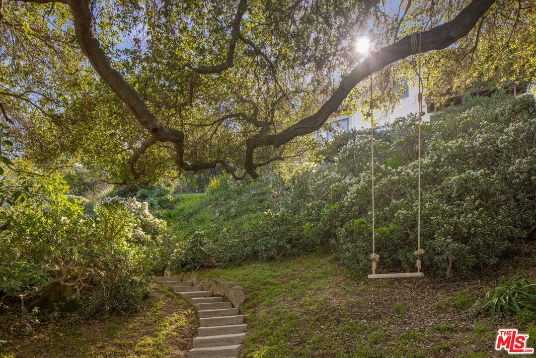 20155 Observation Dr