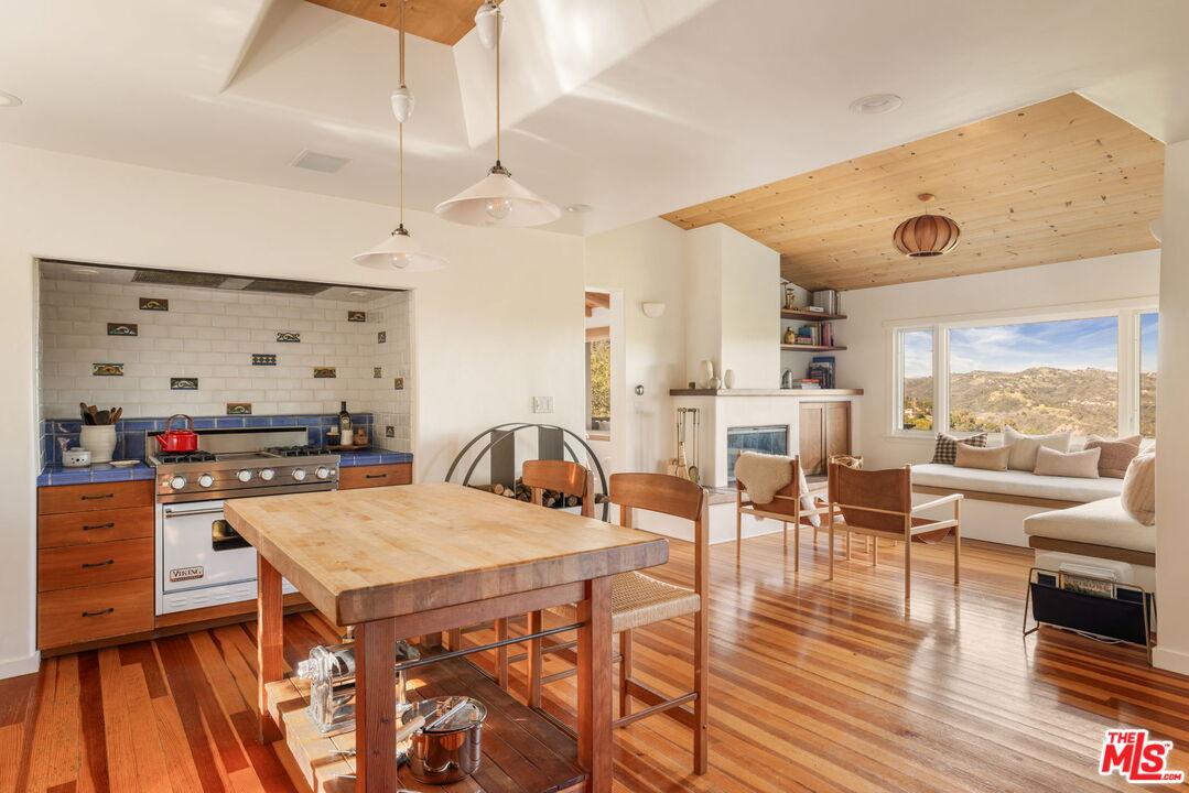 20155 Observation Dr