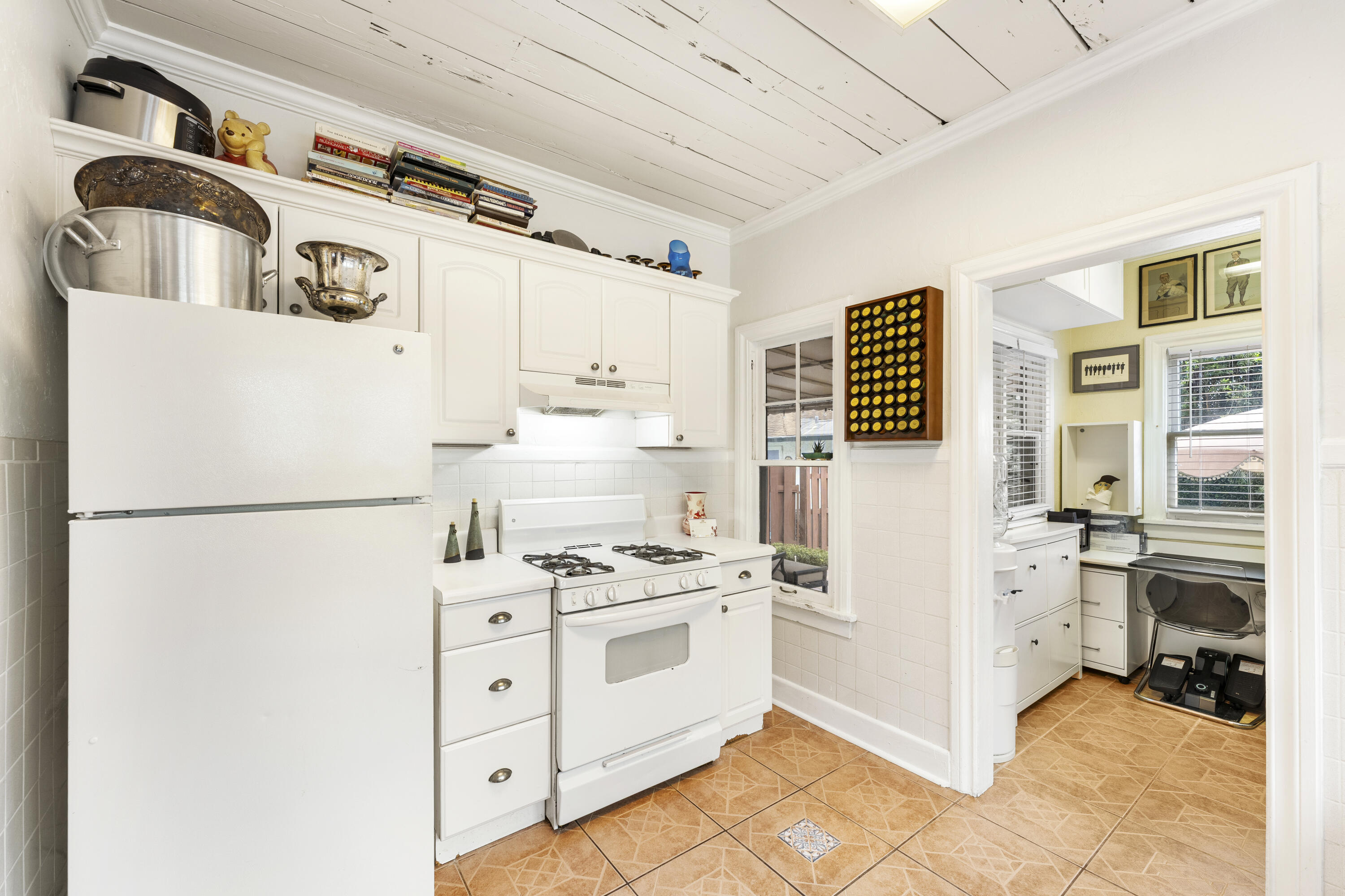 416 WESTWOOD Road