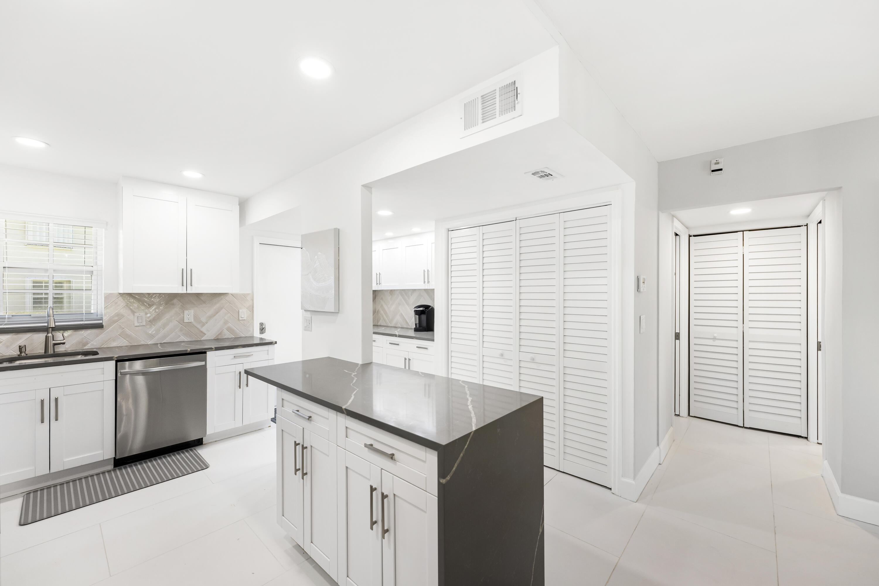 1030 SUGAR SANDS Boulevard 167