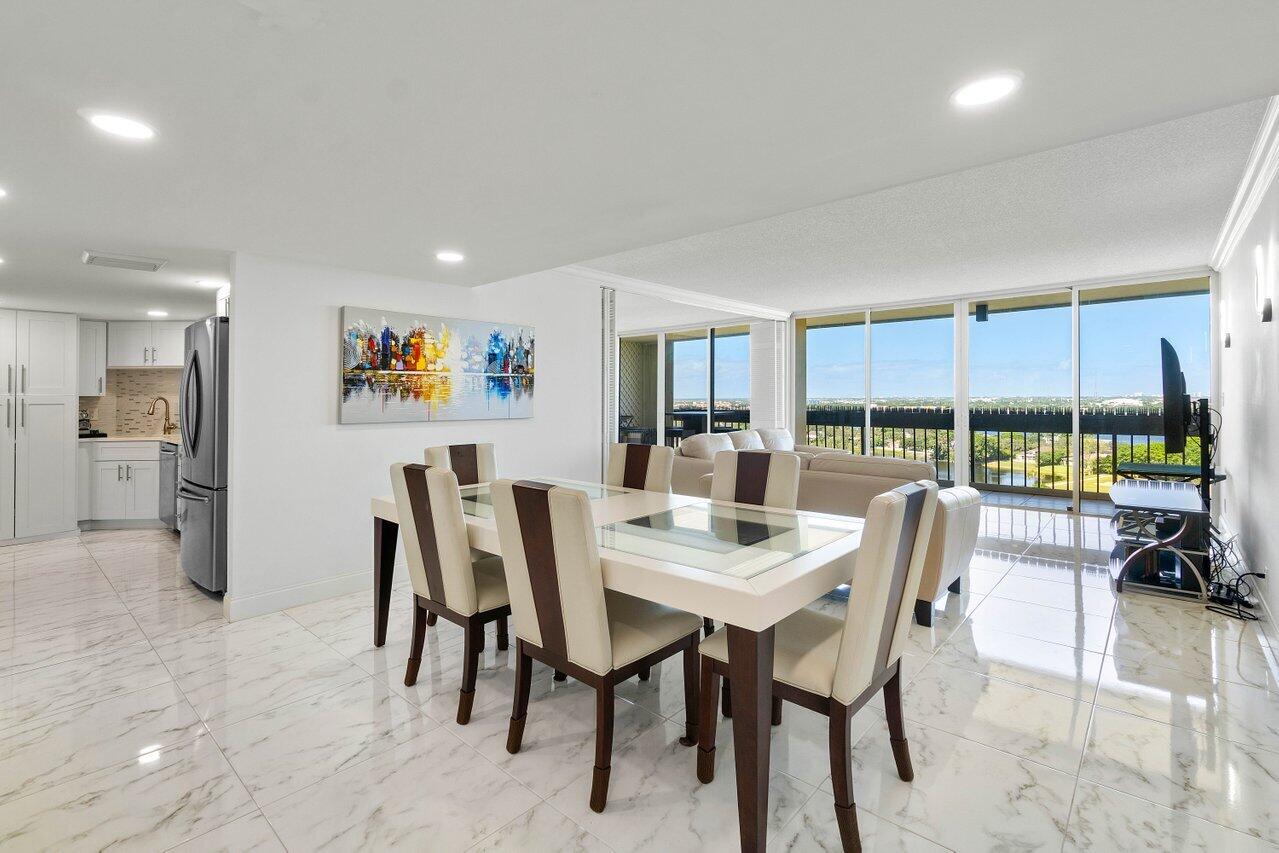 2000 Presidential Way 1702