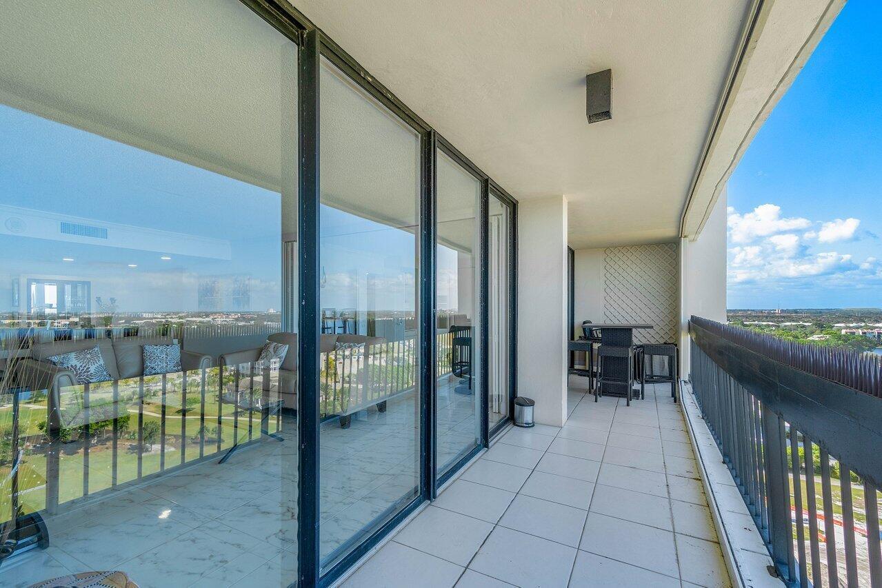 2000 Presidential Way 1702