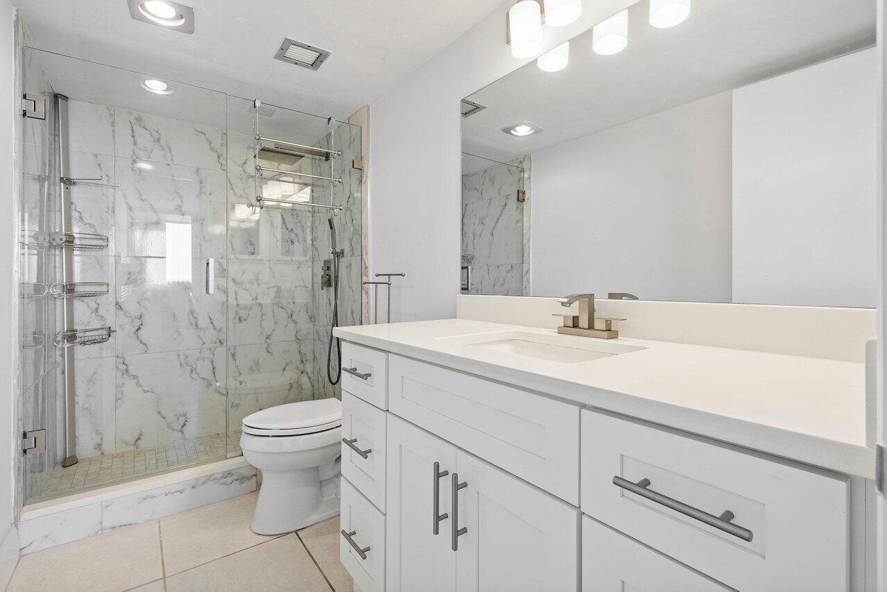 2000 Presidential Way 1702