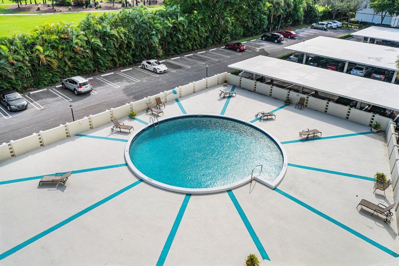 2000 Presidential Way 1702