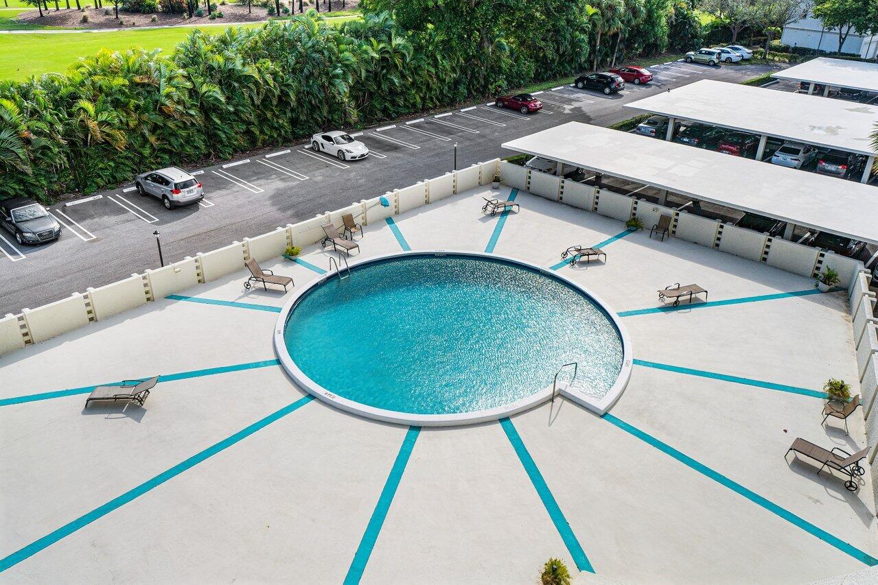 2000 Presidential Way 1702