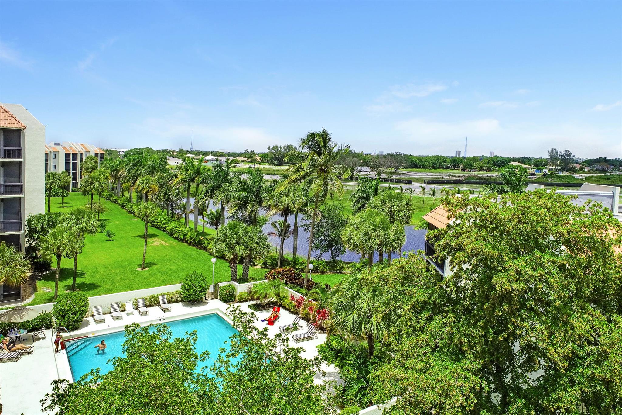 2500 Presidential Way 205