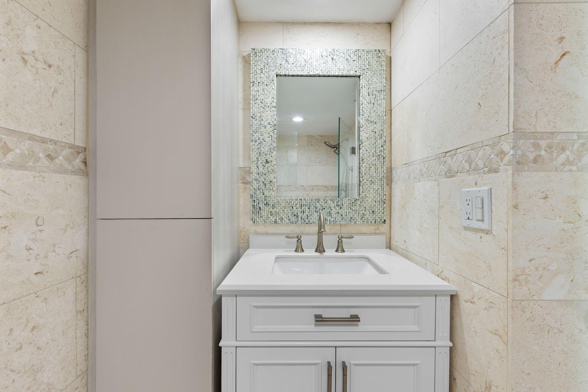 3654 Via Poinciana 603