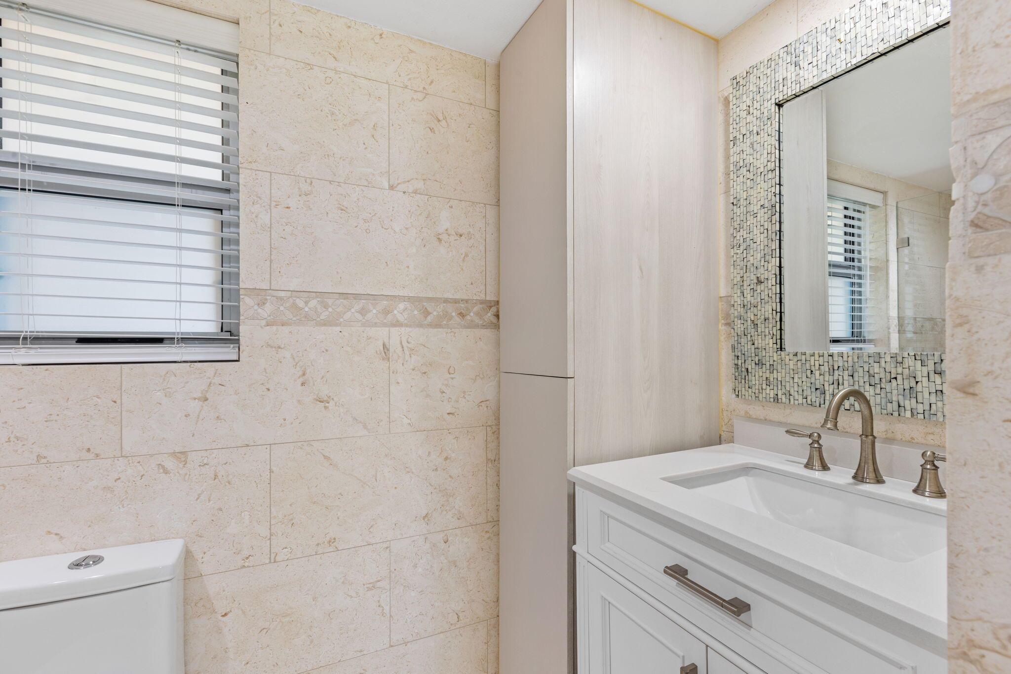 3654 Via Poinciana 603