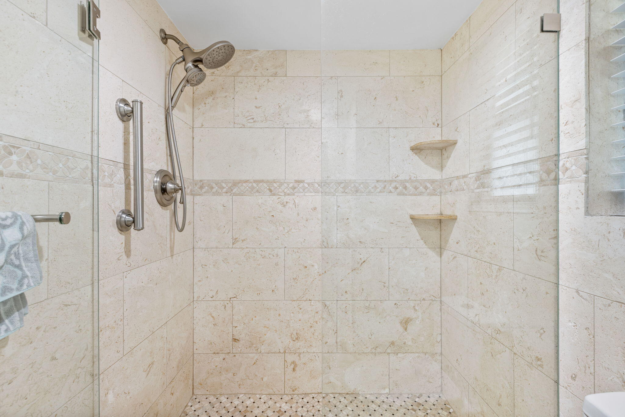 3654 Via Poinciana 603