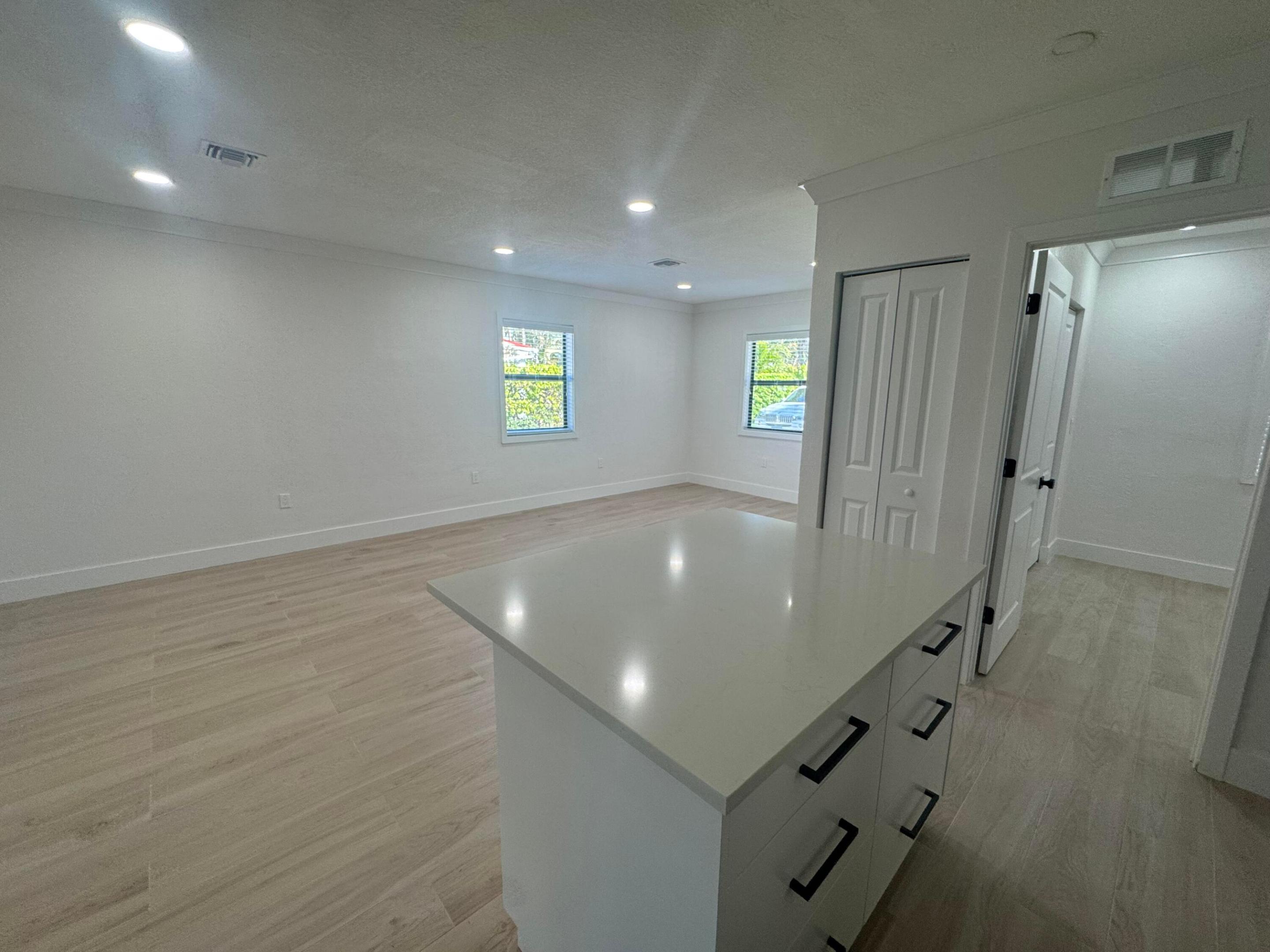 3015 Robert Road