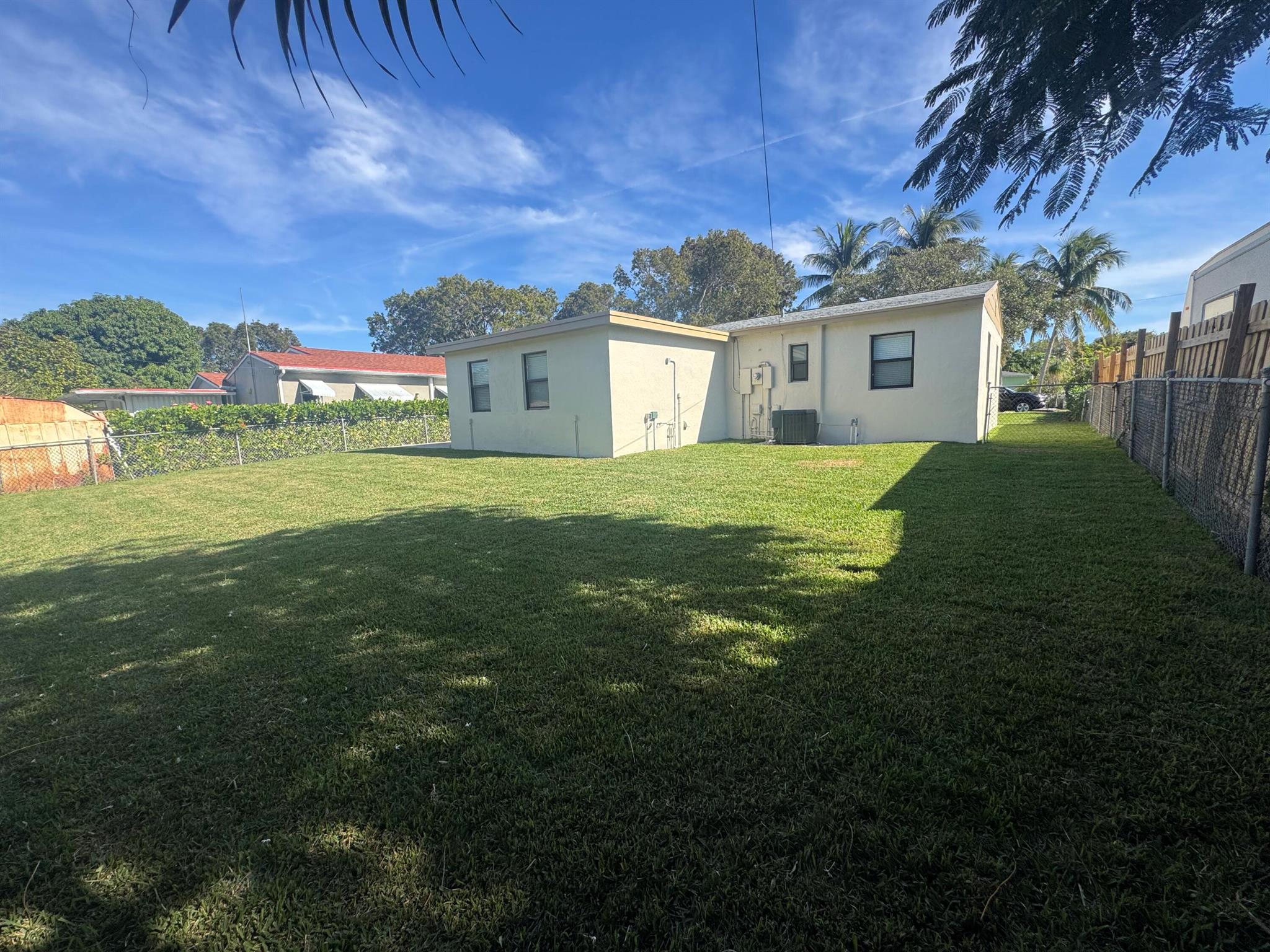 3015 Robert Road