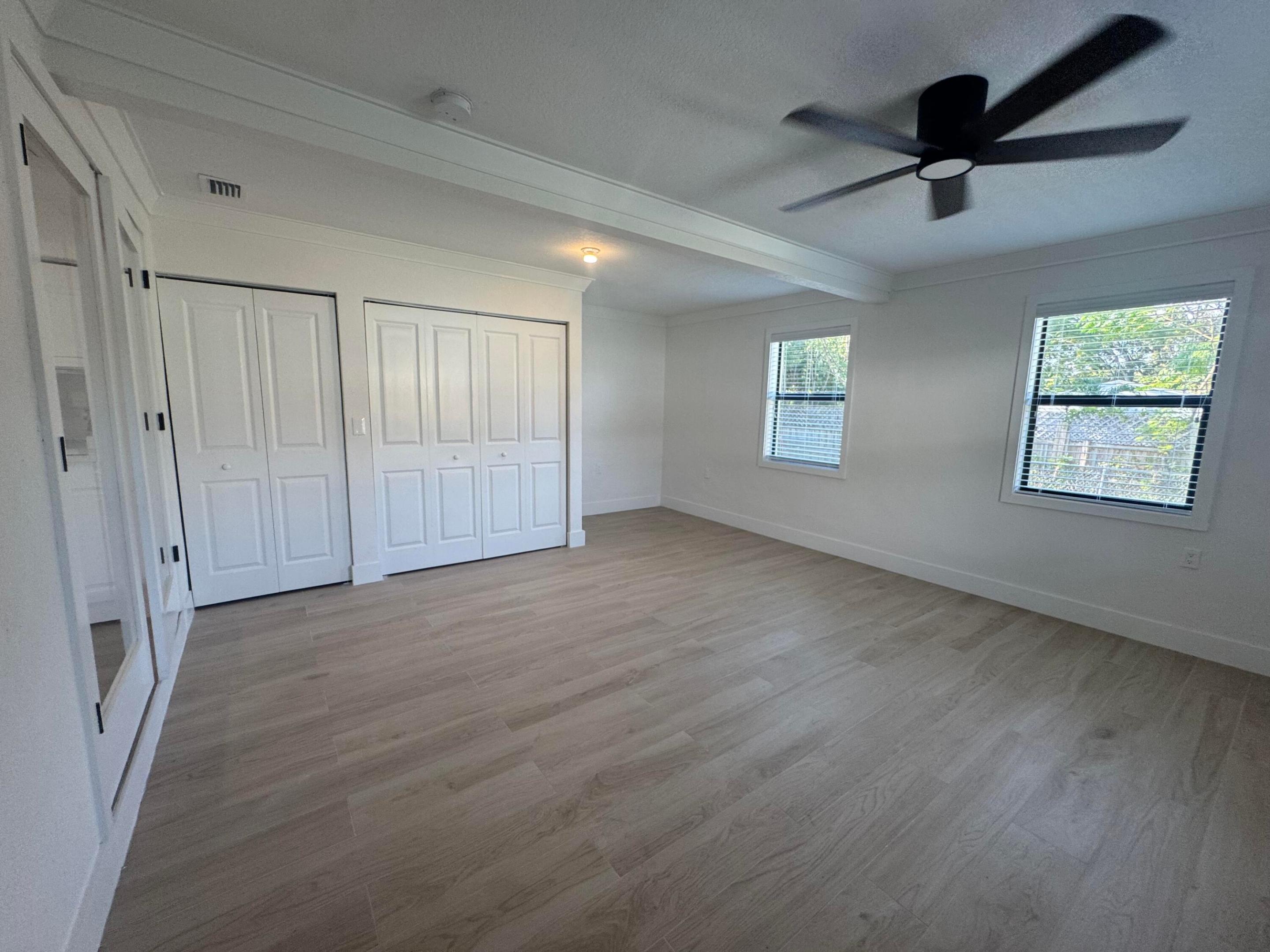 3015 Robert Road