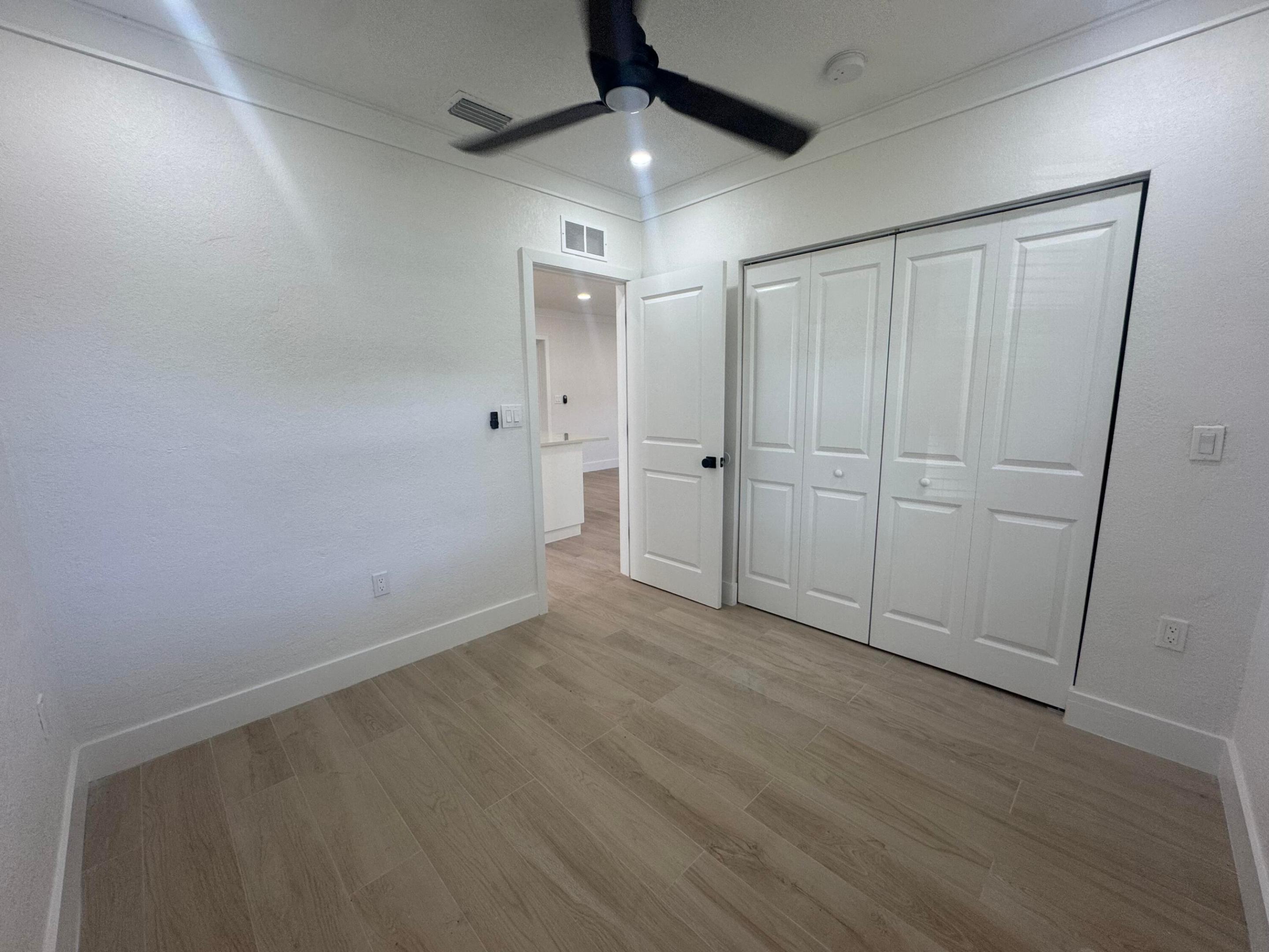 3015 Robert Road