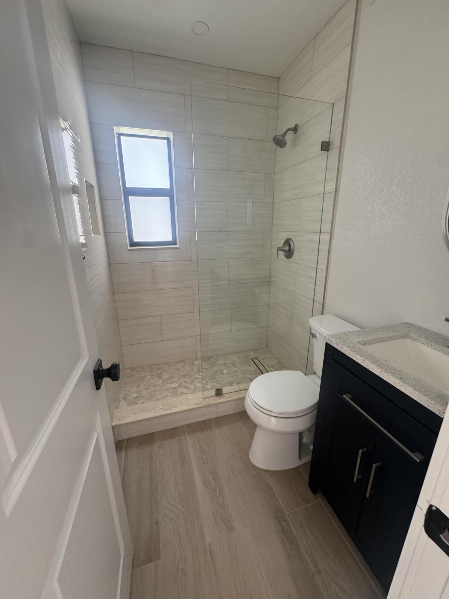 3015 Robert Road