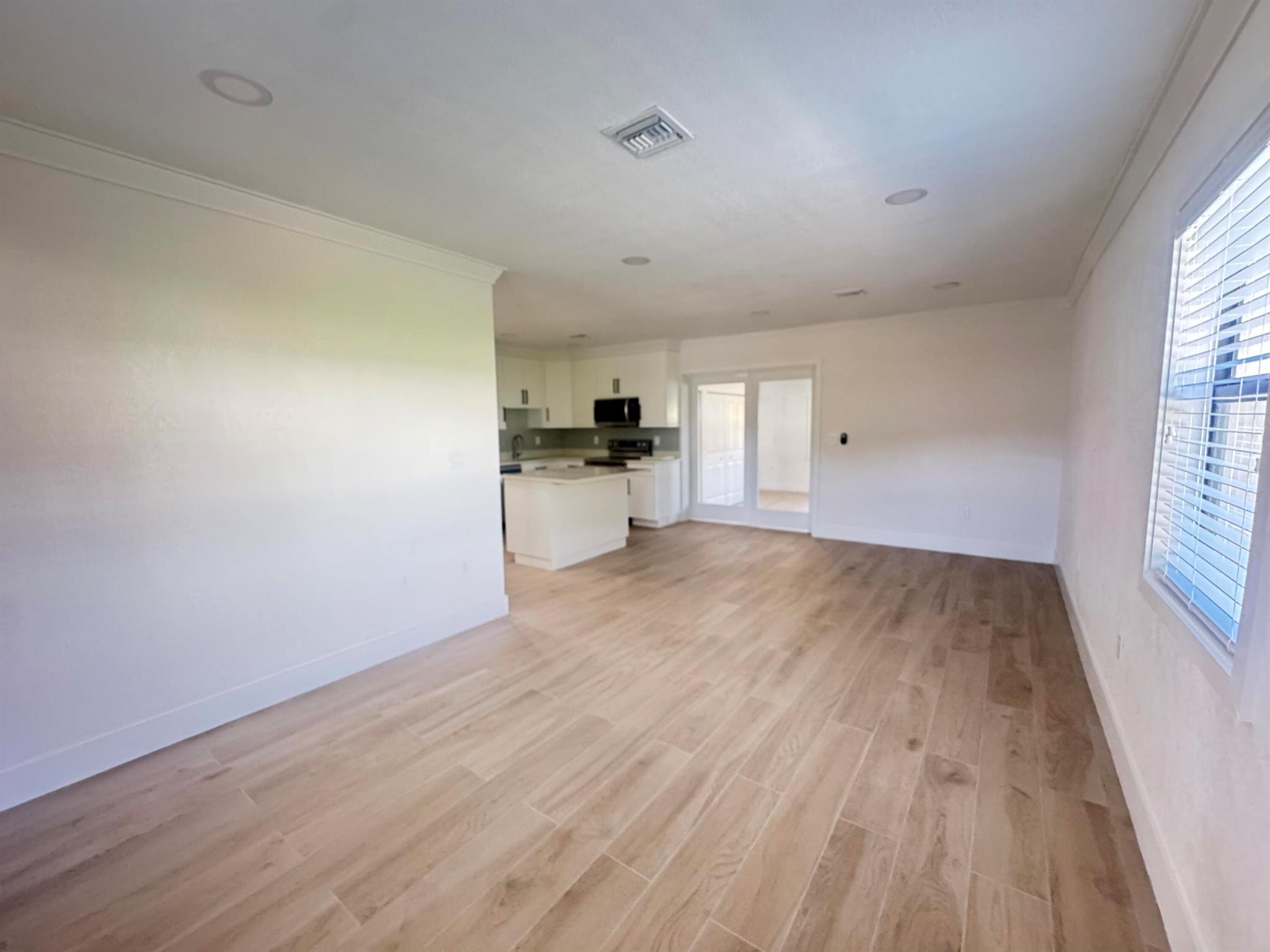 3015 Robert Road