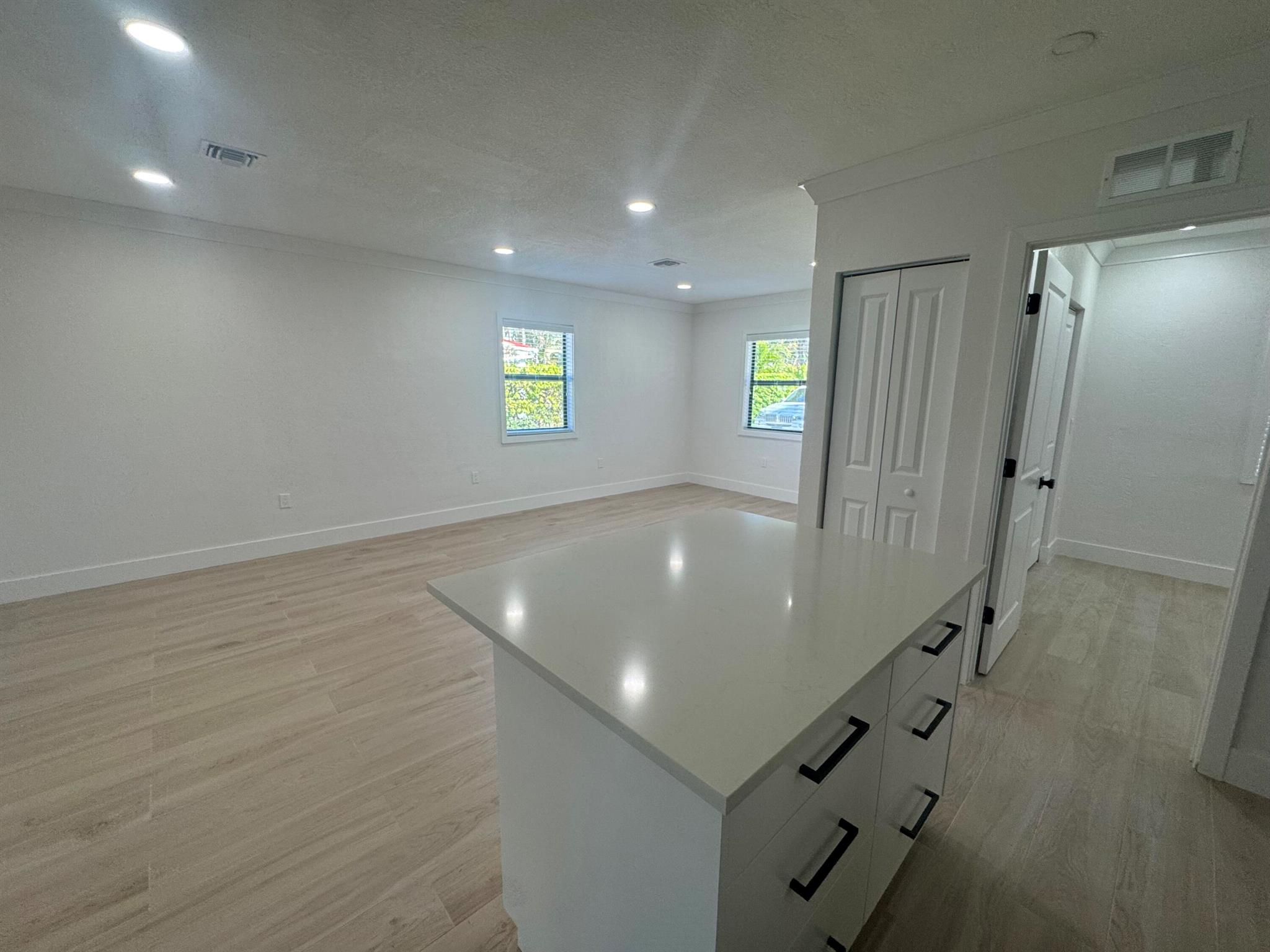 3015 Robert Road