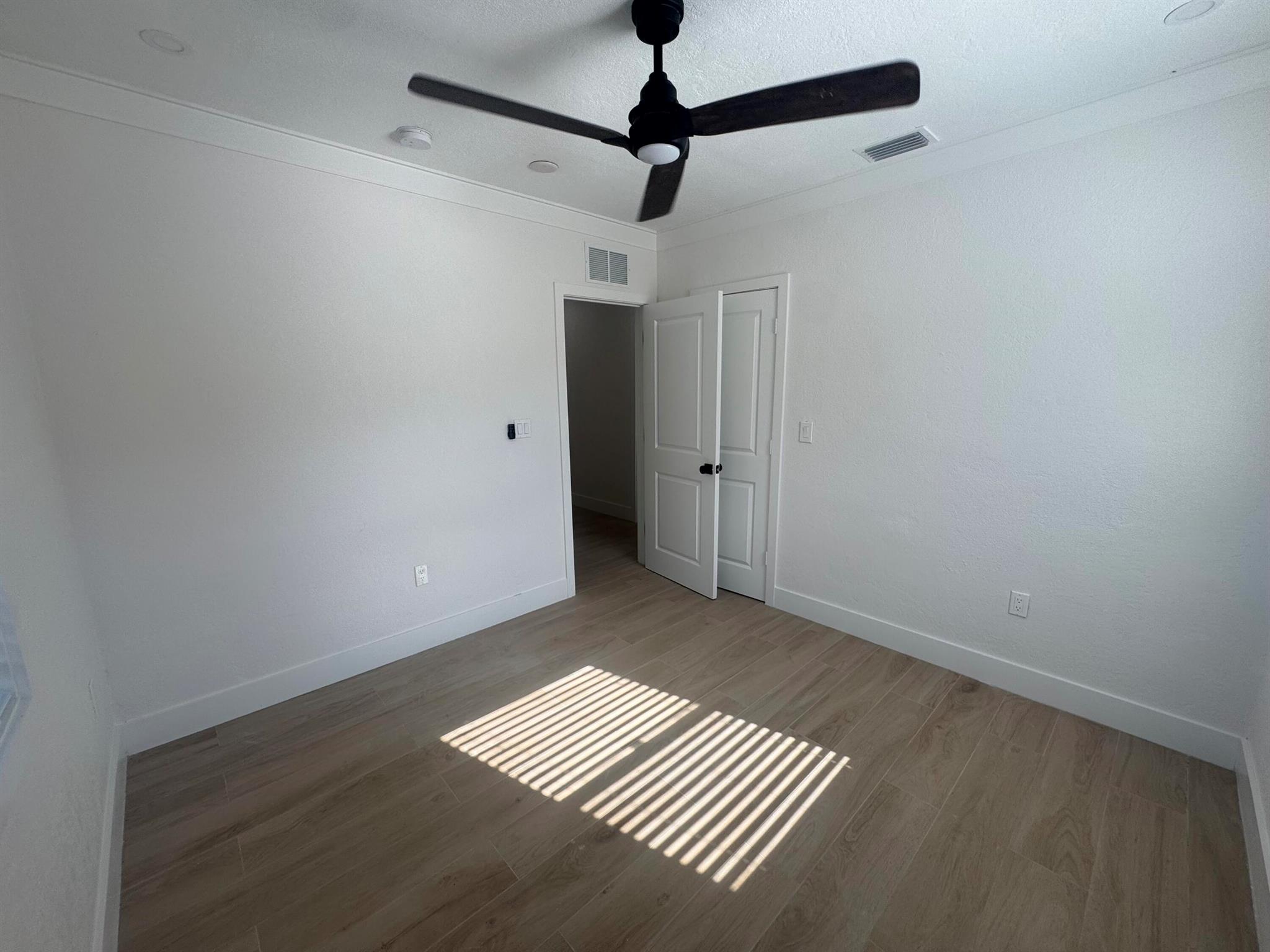 3015 Robert Road