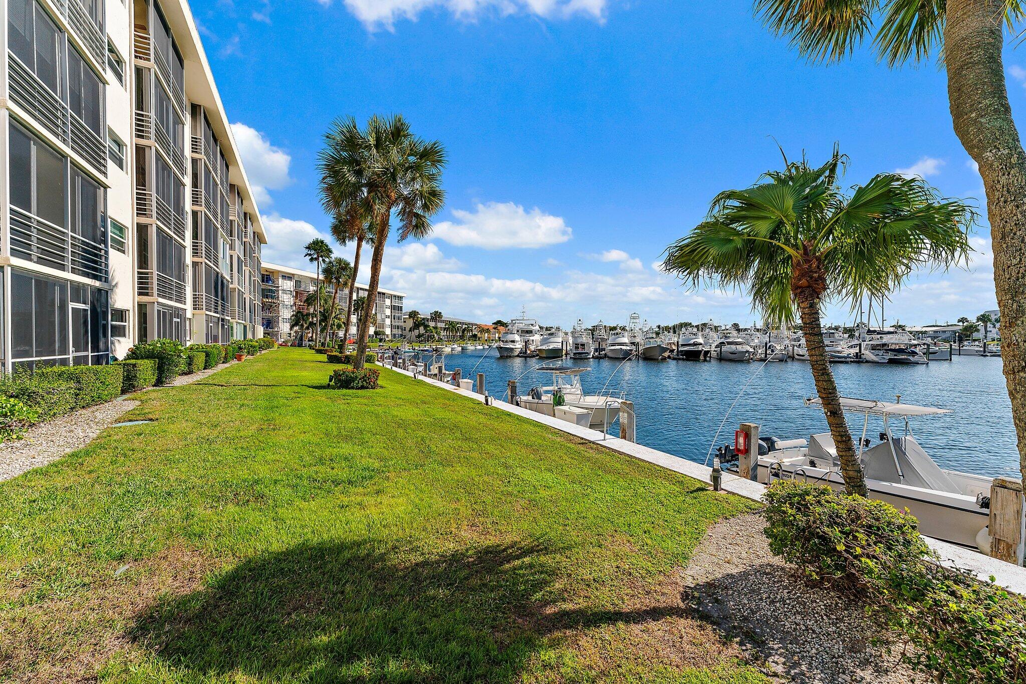 21 Yacht Club Drive 204