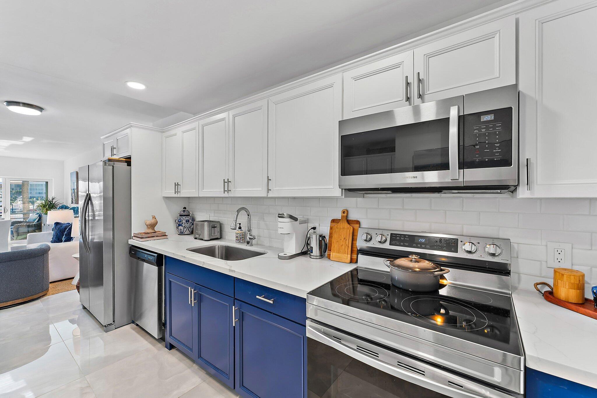 21 Yacht Club Drive 204