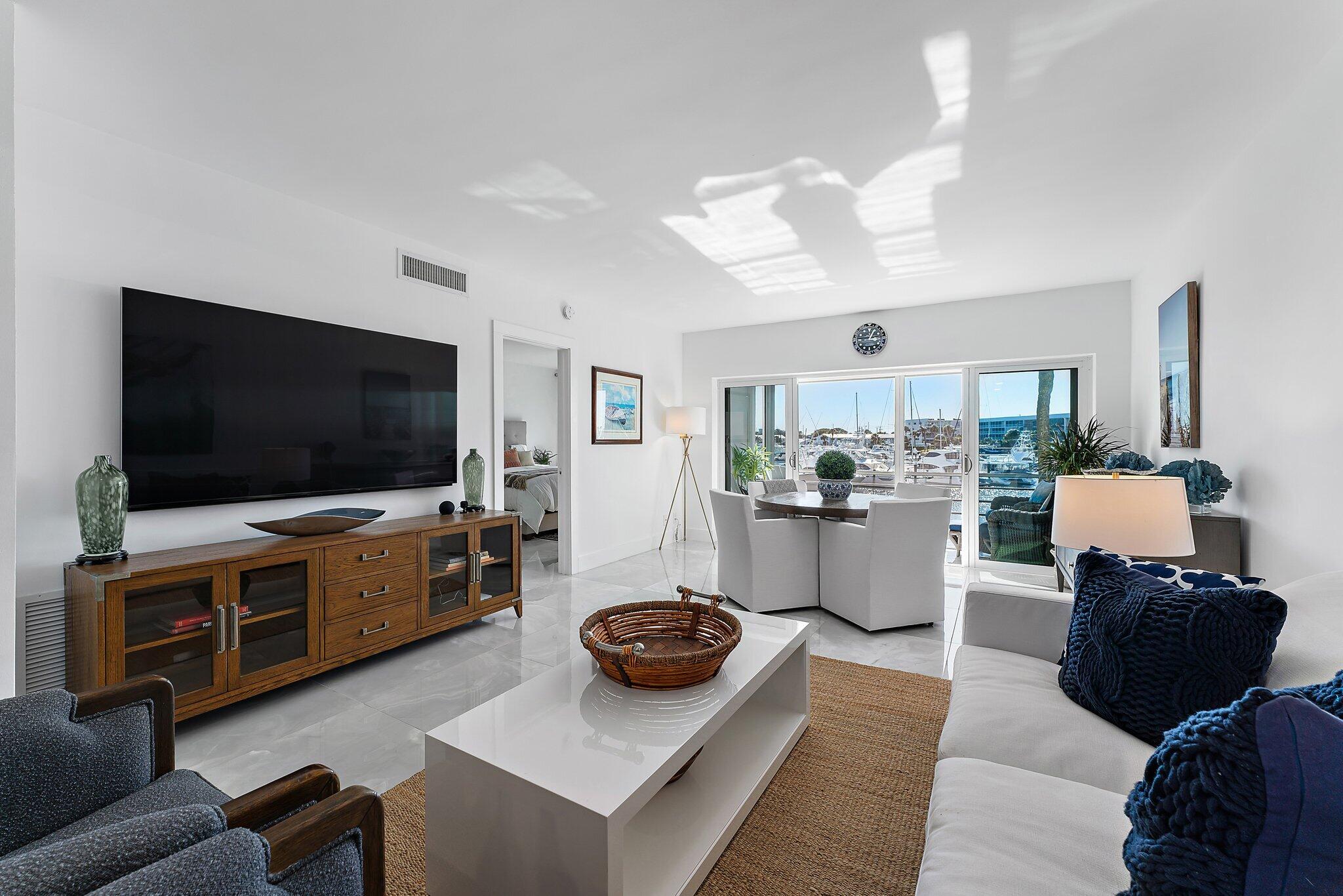 21 Yacht Club Drive 204