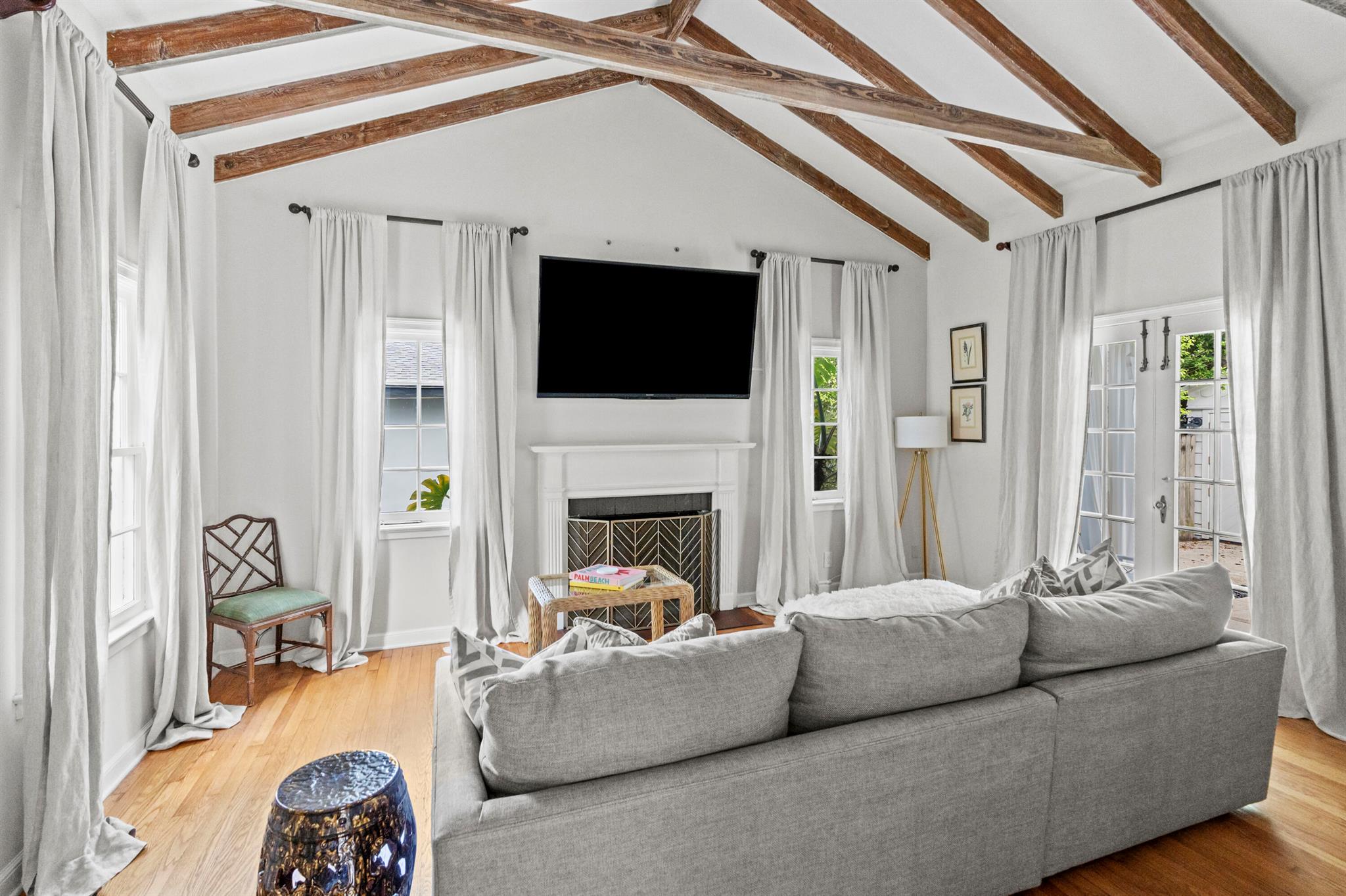 228 Walton Boulevard