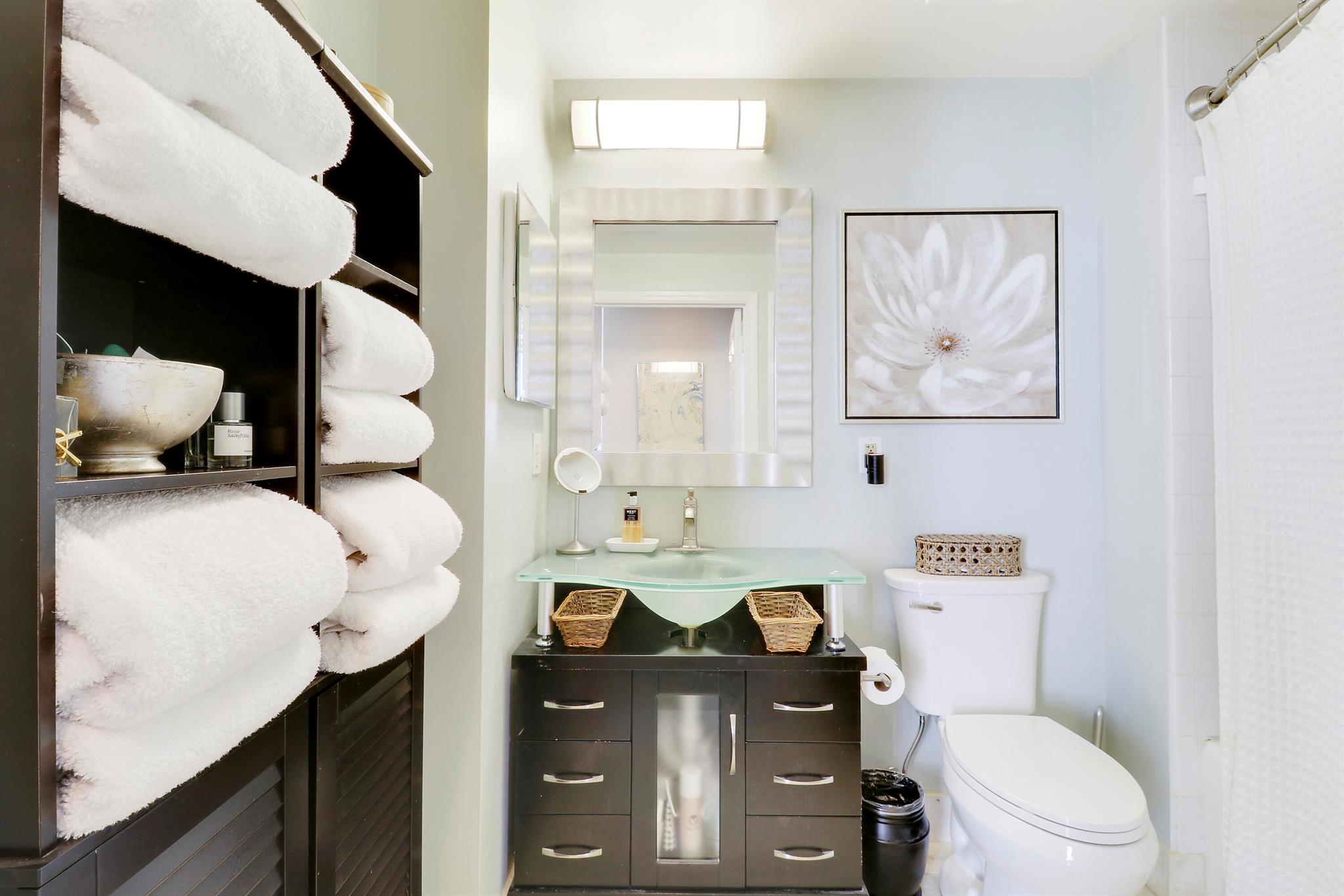 255 Evernia Street 801