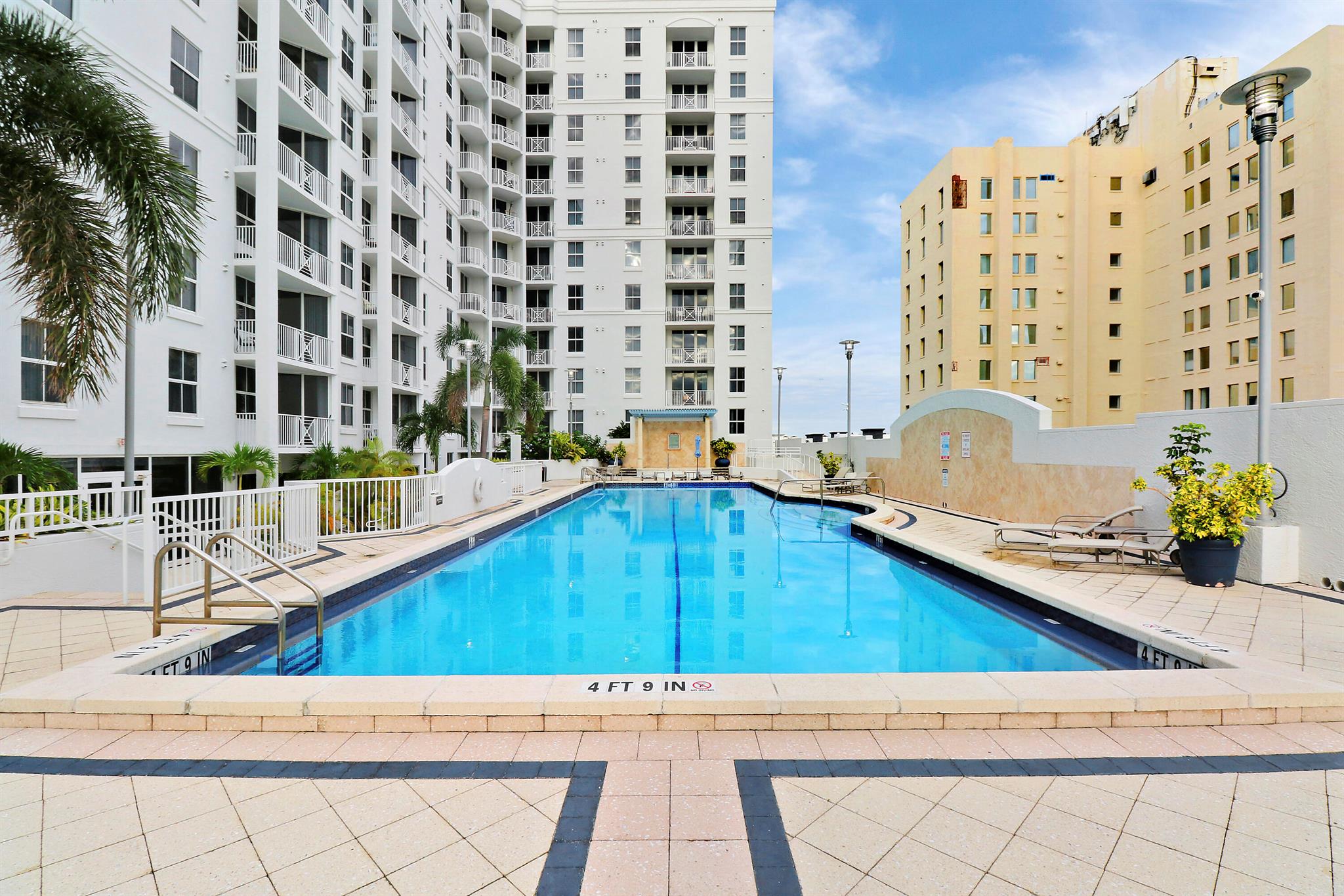 255 Evernia Street 801