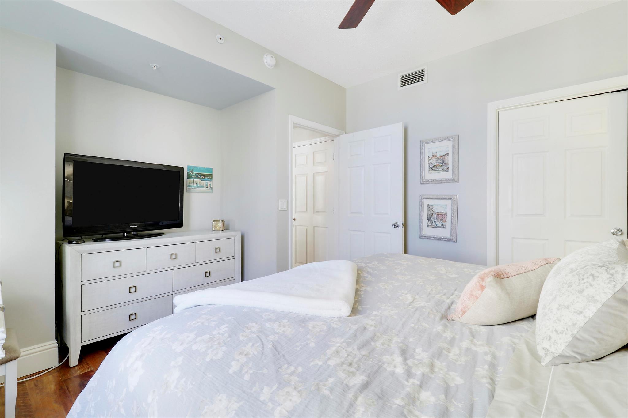 255 Evernia Street 801