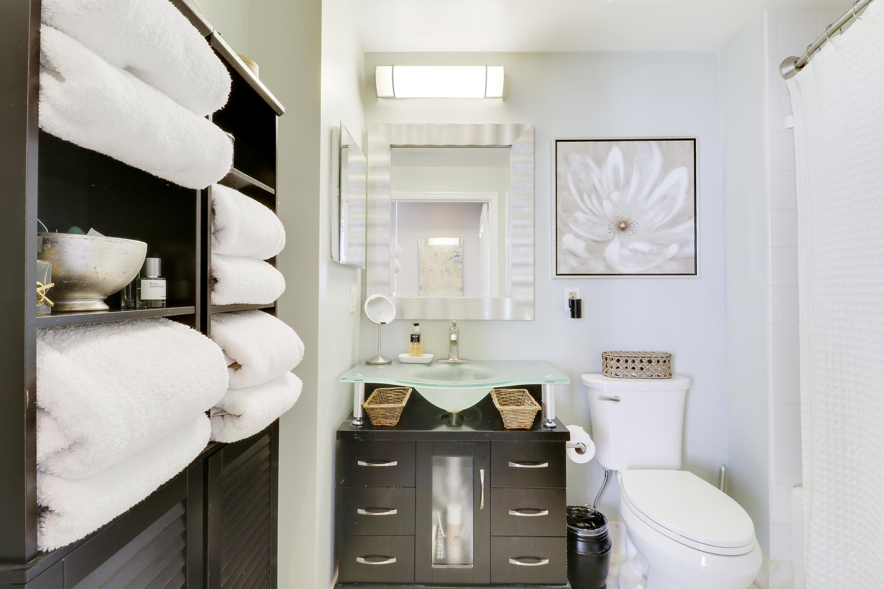 255 Evernia Street 801