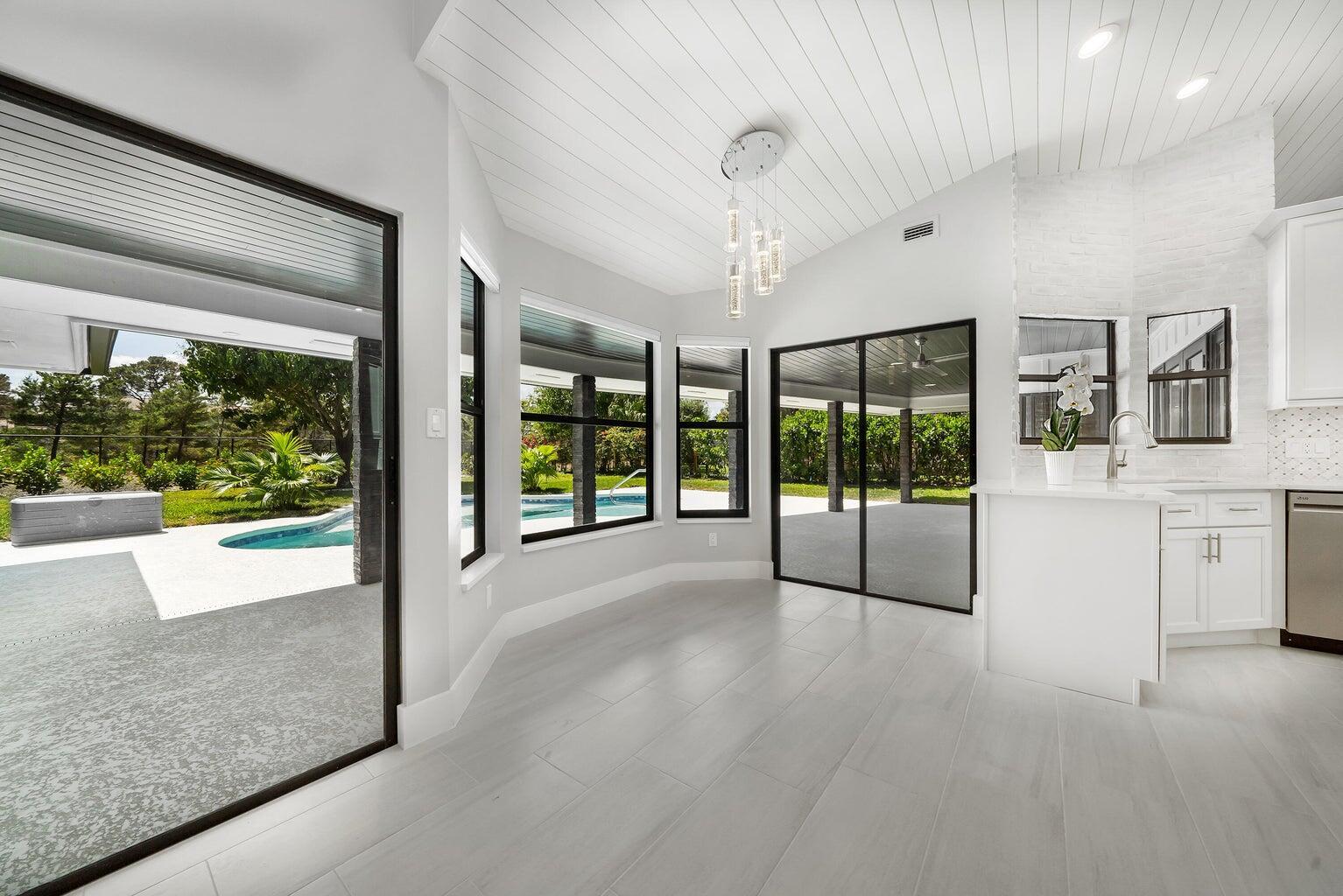 18721 SE River Ridge Road