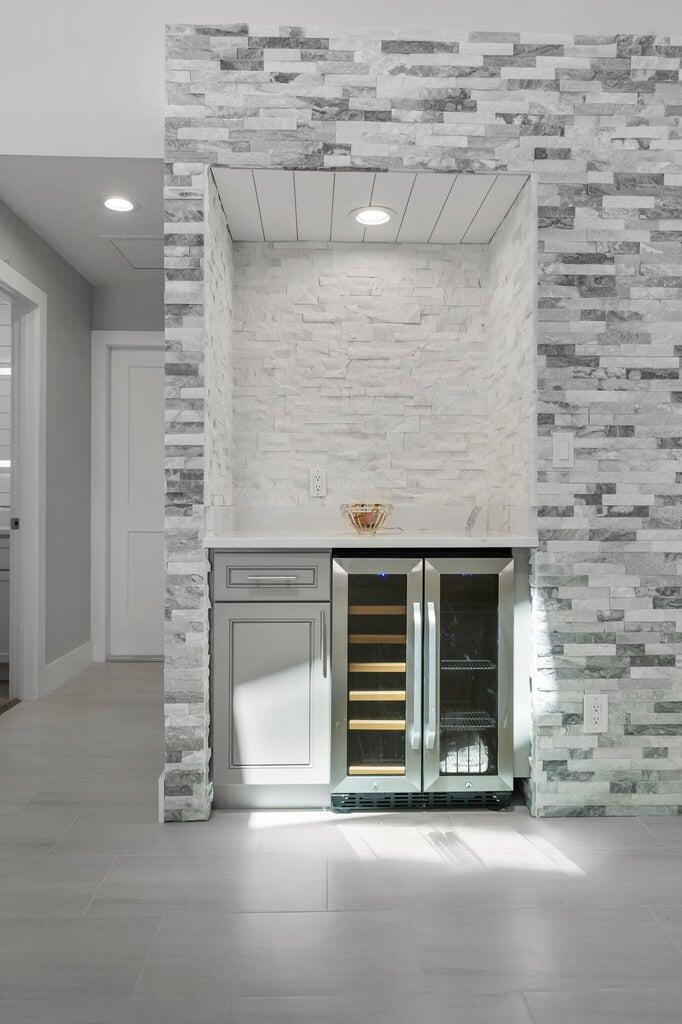 18721 SE River Ridge Road