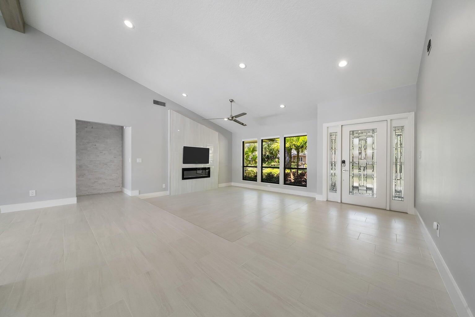 18721 SE River Ridge Road