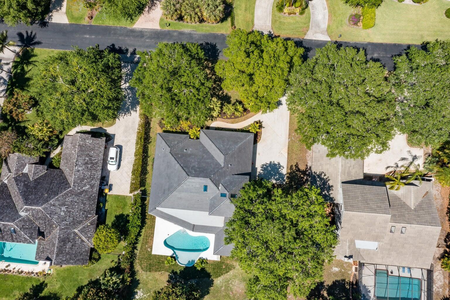 18721 SE River Ridge Road