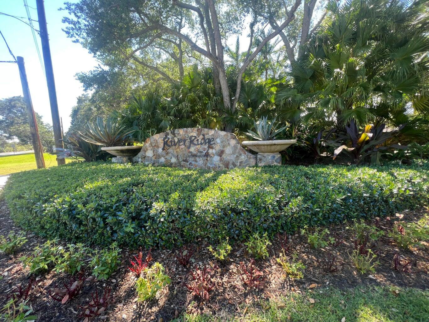 18721 SE River Ridge Road