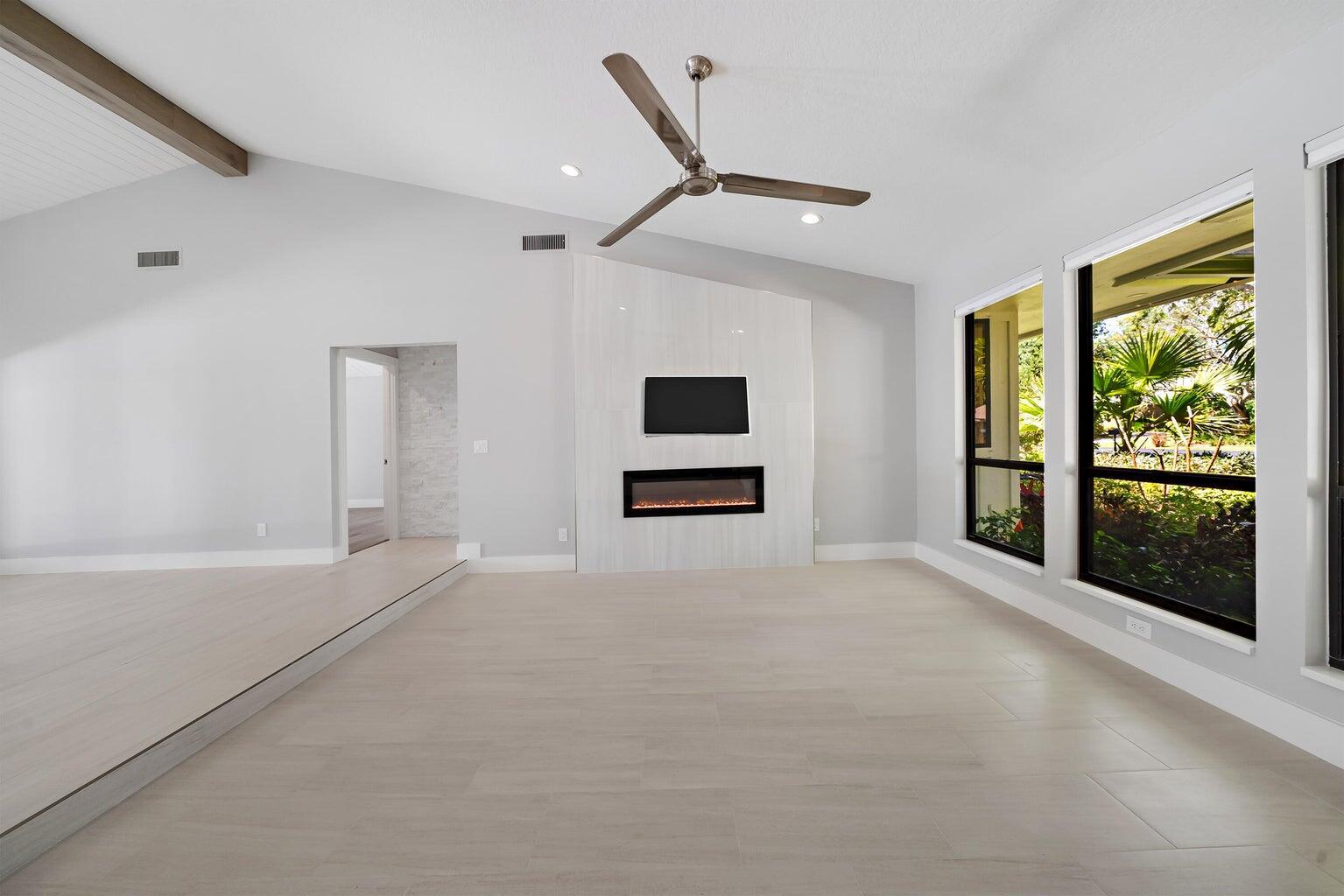 18721 SE River Ridge Road