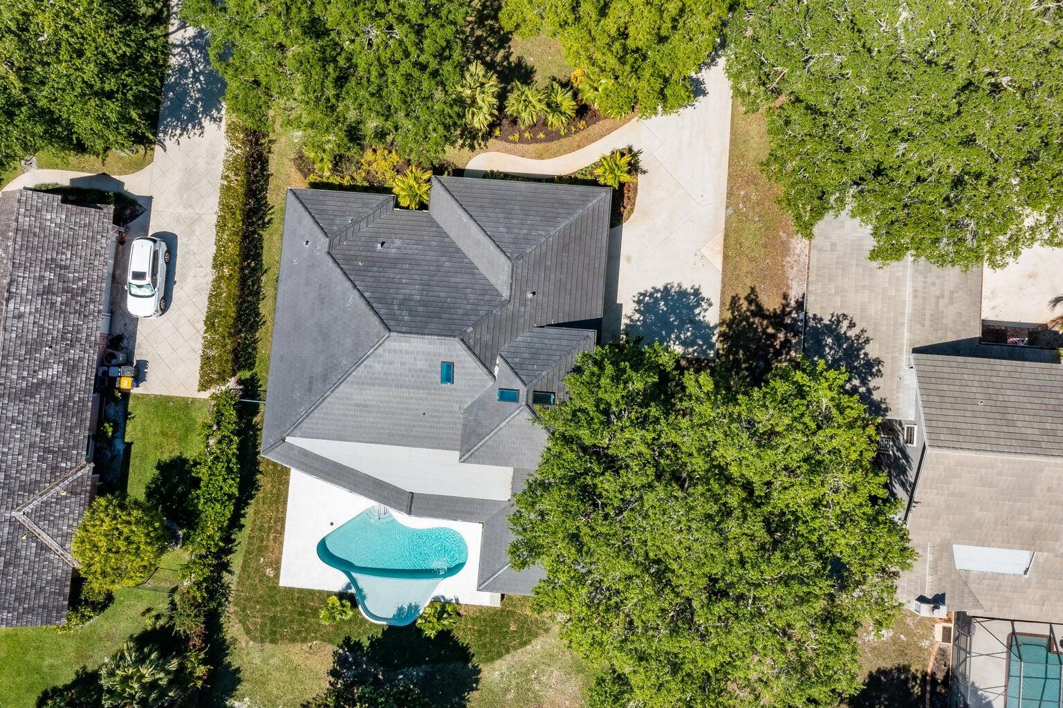 18721 SE River Ridge Road