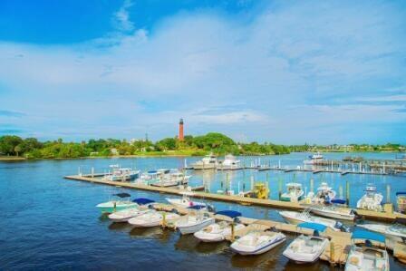 18721 SE River Ridge Road