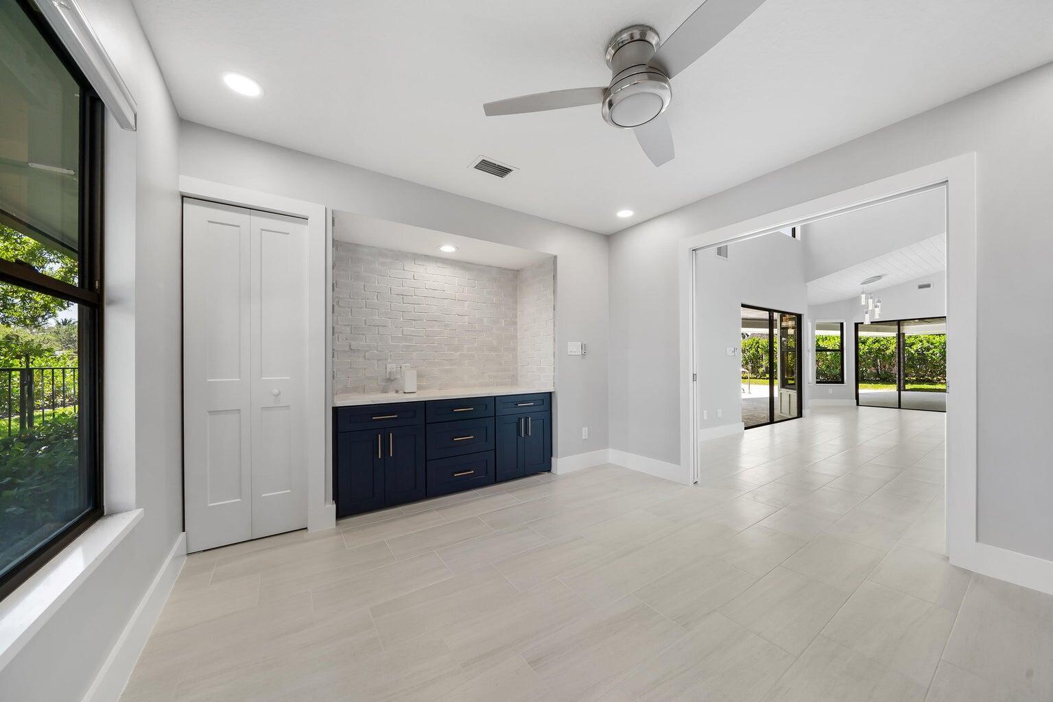 18721 SE River Ridge Road