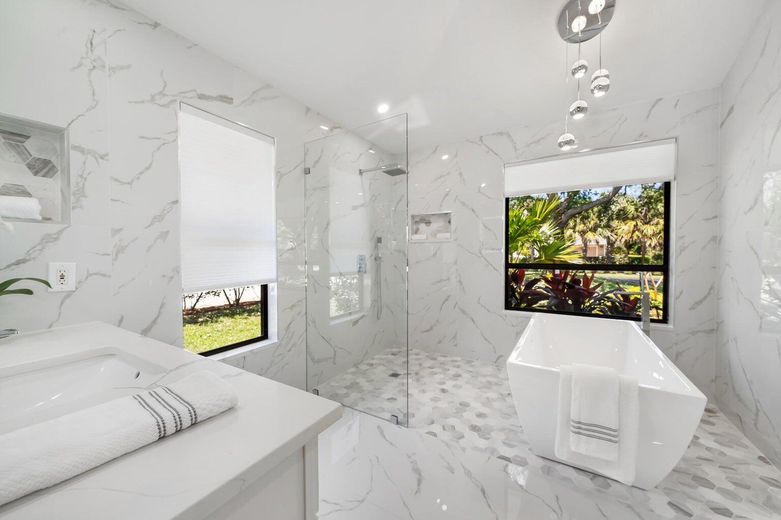 18721 SE River Ridge Road