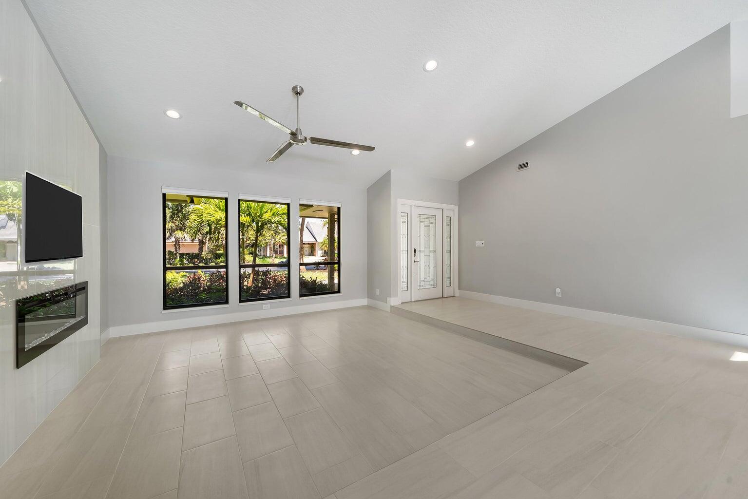 18721 SE River Ridge Road