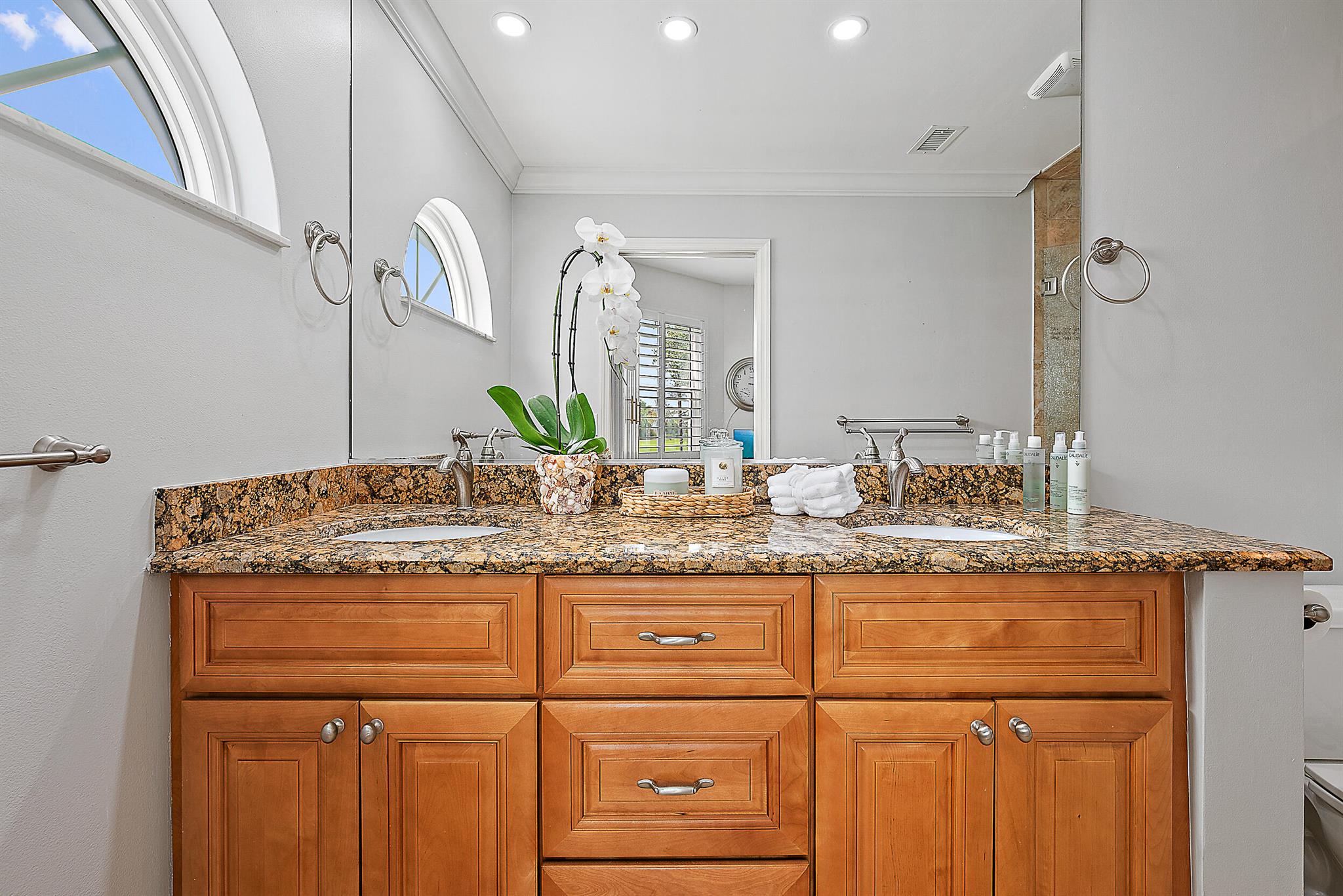 2703 Fairway Drive N