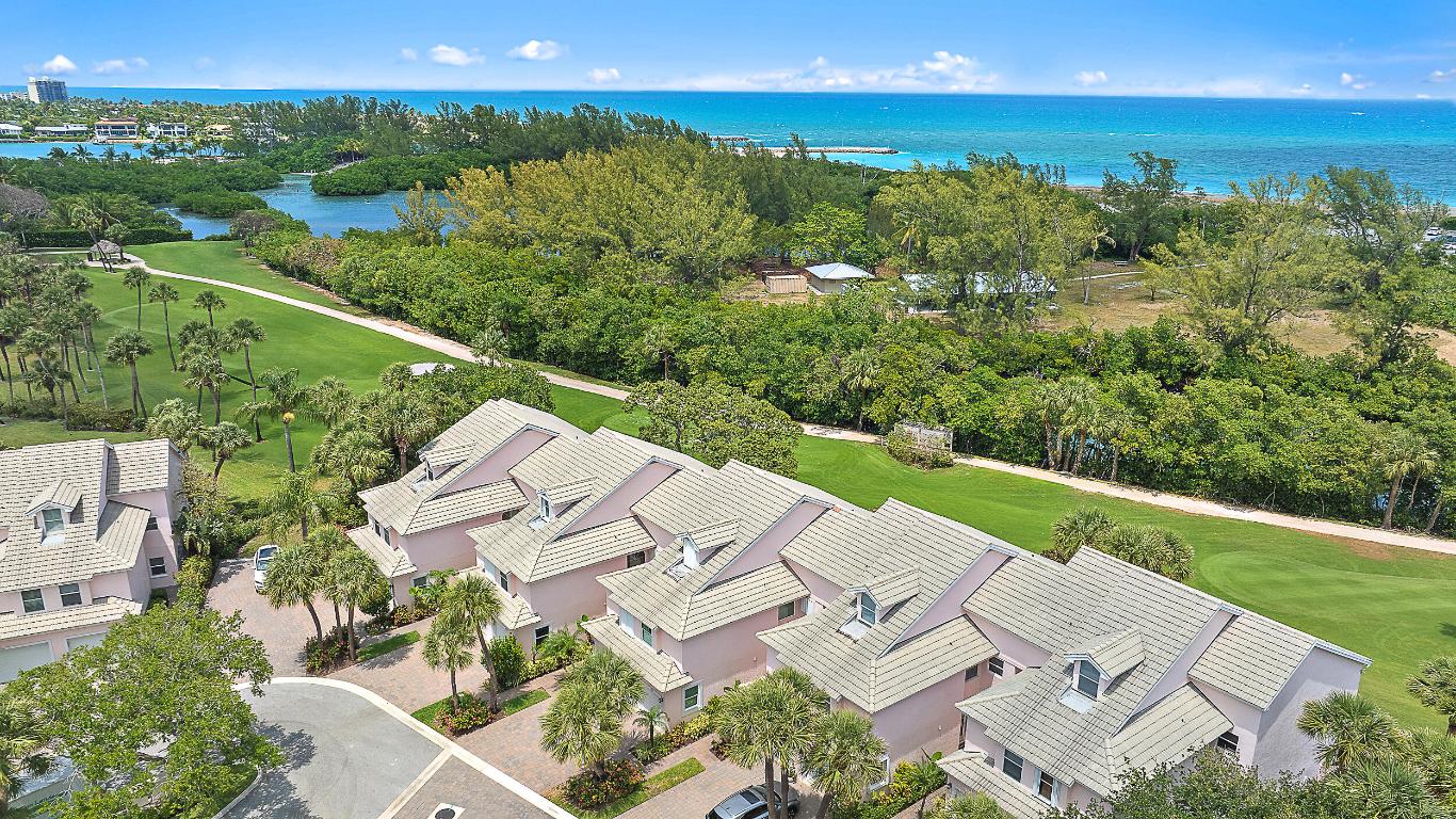 2703 Fairway Drive N